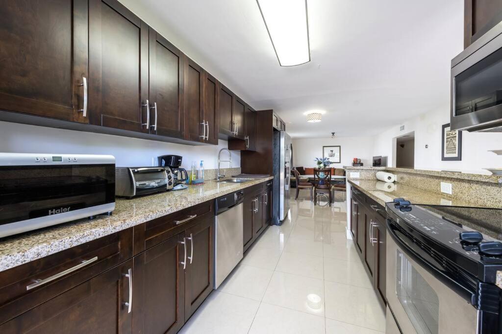 A1 - Endless Summer Vacation Rentals - Affordable Luxury Near Downtown Форт-Лодердейл Экстерьер фото